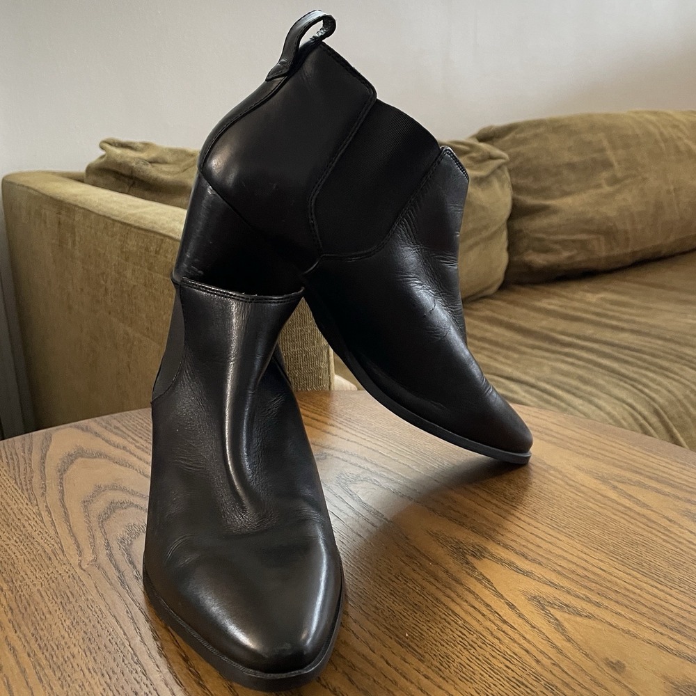 H&M Booties 8.5 (40) Womens Black Slip On Chunky Heel Leather Ankle Boots